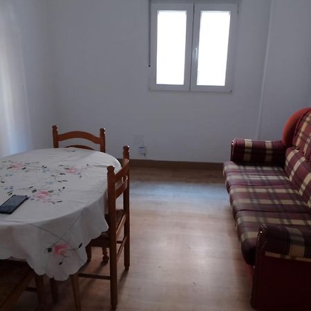 Habitacion En Piso Compartido Madrid Eksteriør bilde