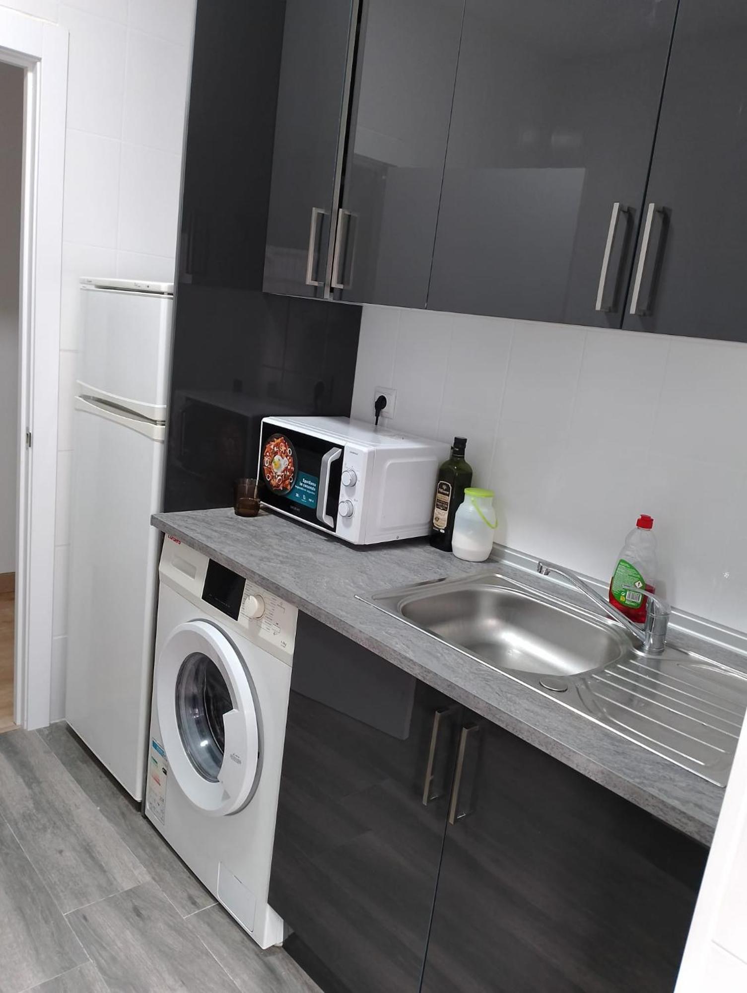 Habitacion En Piso Compartido Madrid Eksteriør bilde