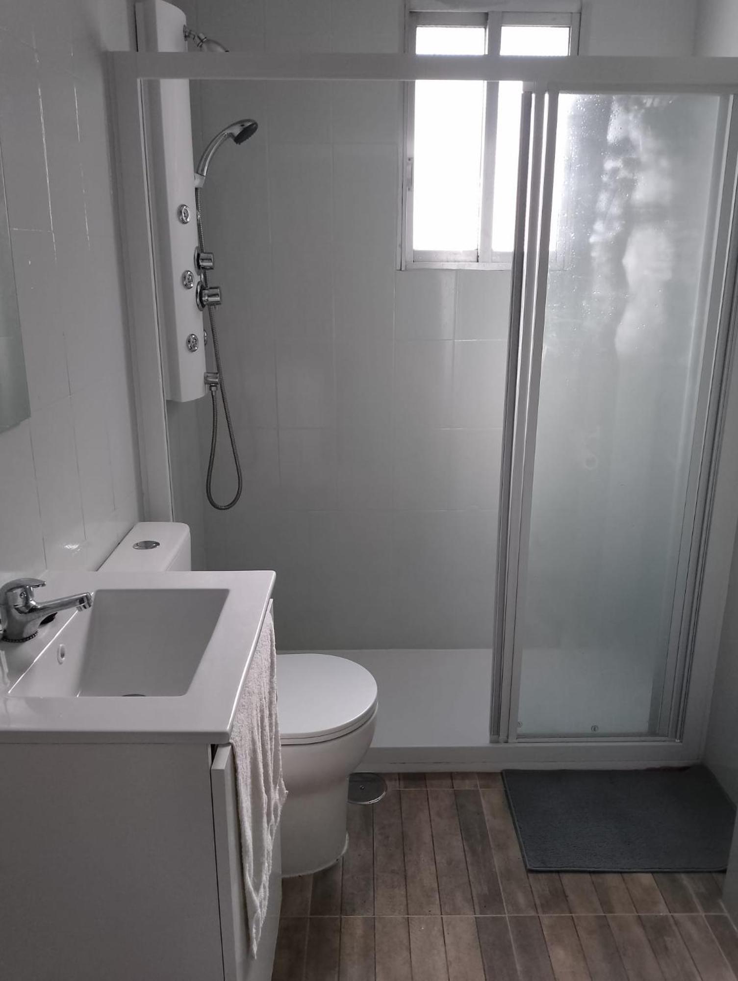 Habitacion En Piso Compartido Madrid Eksteriør bilde